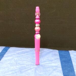 HANDMADE BEADED PENS COLOR HOT PINK TOPPER IS REMOVABLE GREAT GIFT